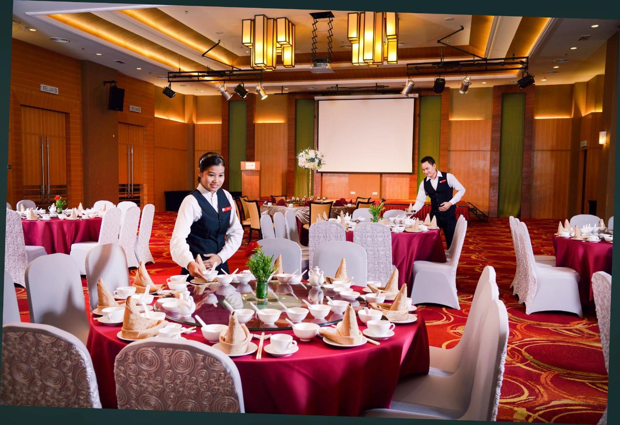 Grand Lexis Port Dickson Hotel Екстериор снимка The ballroom