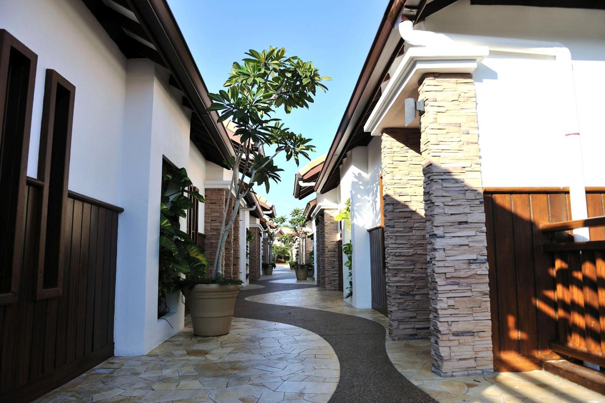 Grand Lexis Port Dickson Hotel Екстериор снимка The Village